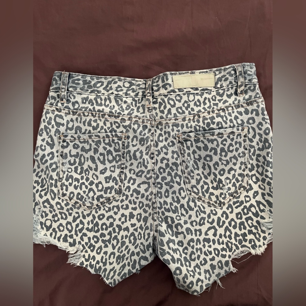 Blue B Leopard Print Denim Jean Shorts - Light Blue - Picture 2 of 2